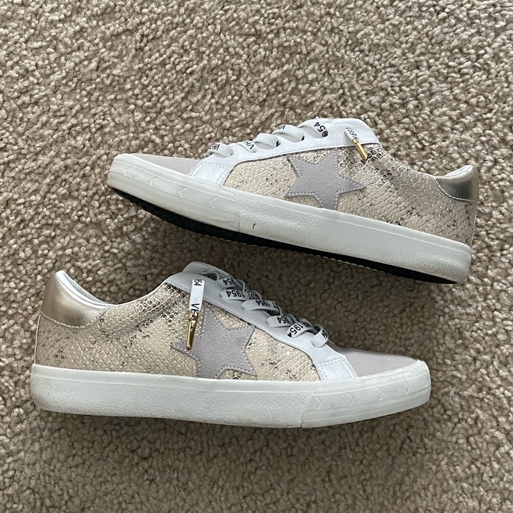 Gold snake print Vintage Havana slip ons. Size 6.5.